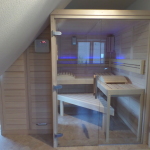 Sauna unter Dachnische